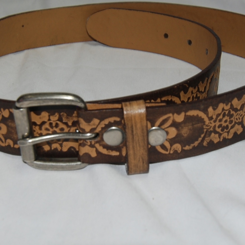Genuine Leather Floral Design Belt Sz L